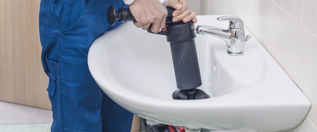 plombier-pour-debouchage-canalisation